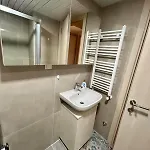 Apartment Aura