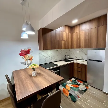 Aura Apartman *